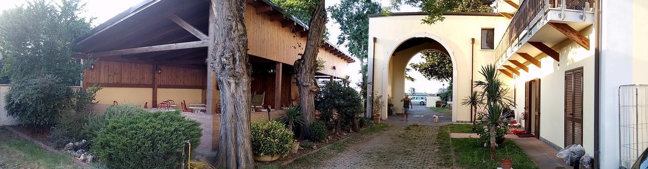 Hotel Magnolia Comacchio Exterior foto